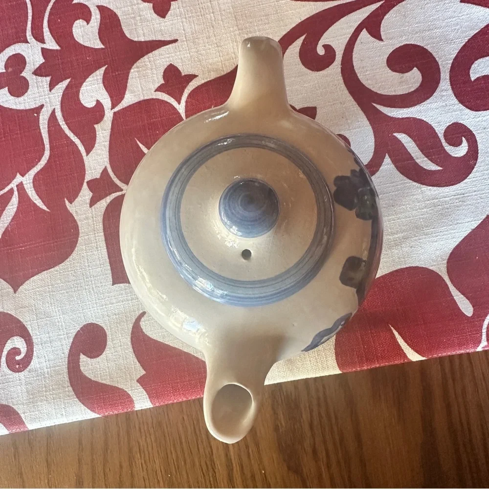 M A Hadley Pottery Teapot - Picture 5 of 9